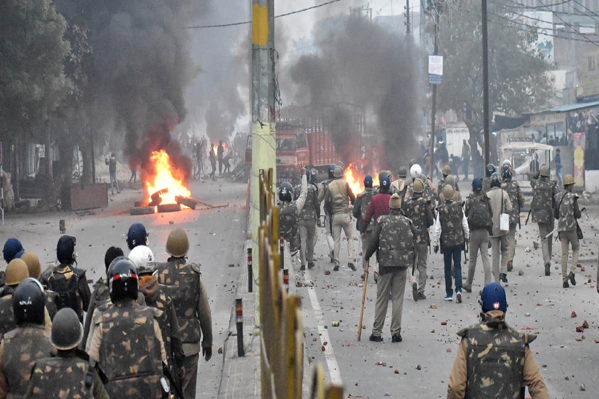 Police investigation is revealing that PFI was prepared 18 people to carry for violence in Meerut