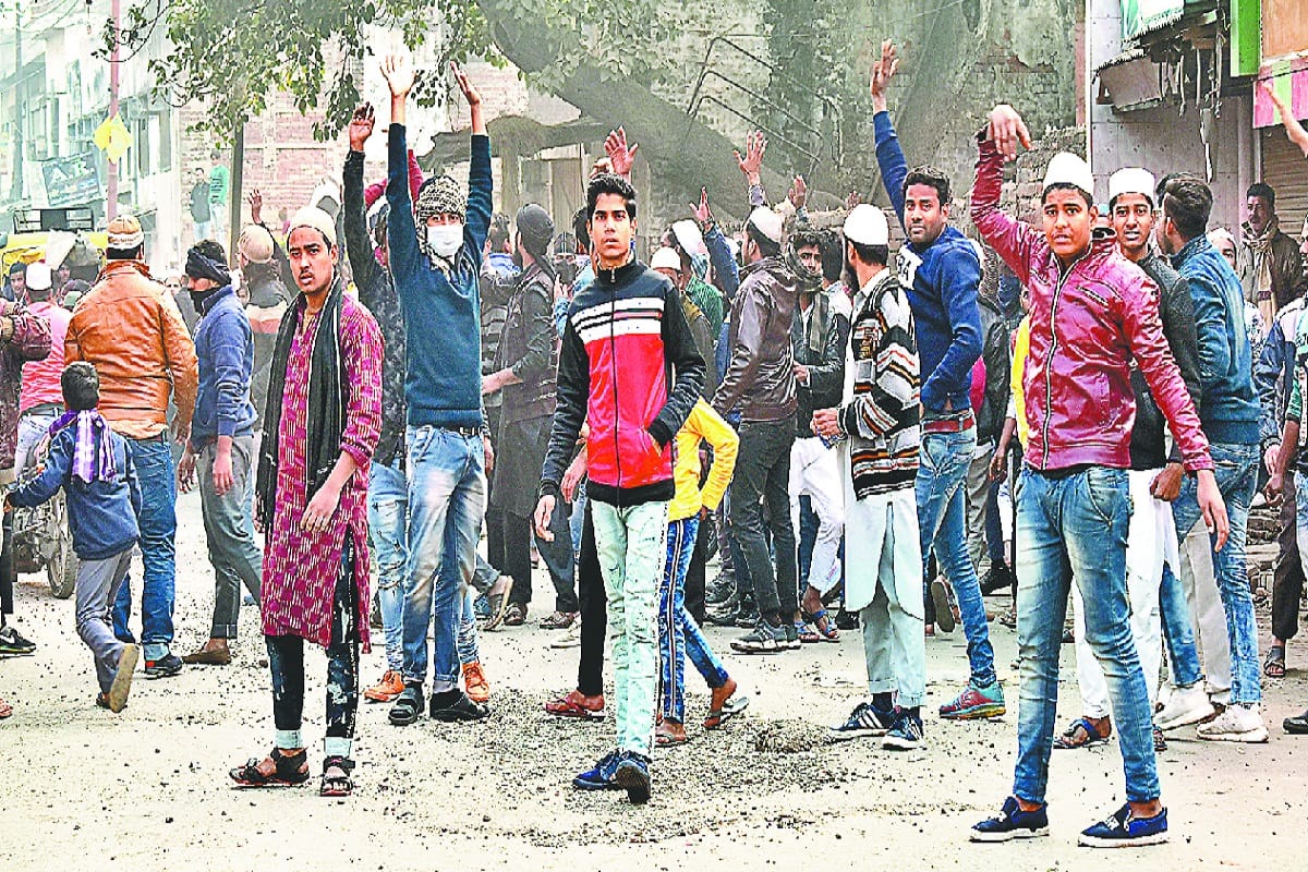 CAA Protest, Violence with planning by childrens in Meerut and many peoples injured