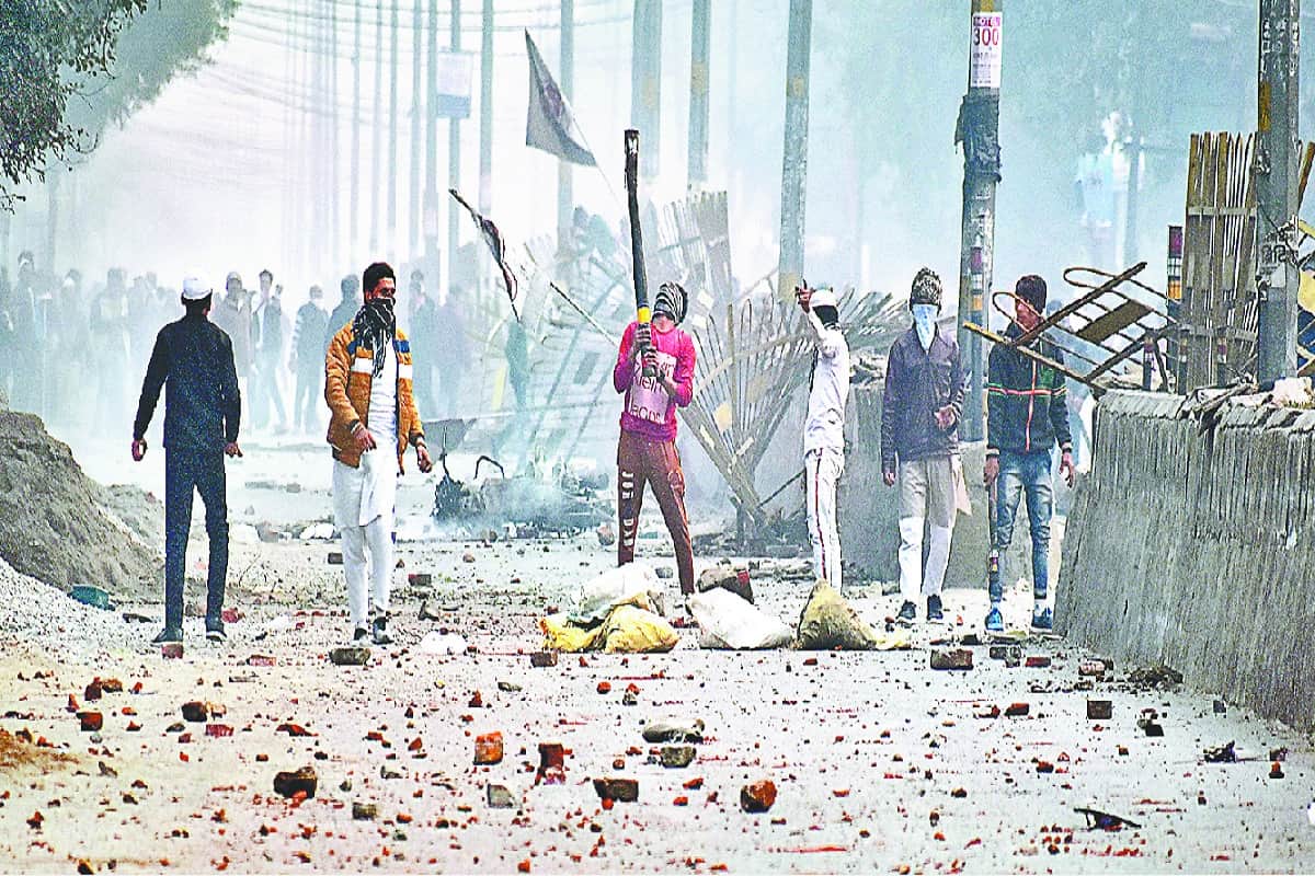 Police has revealed that PFI had committed violence in Meerut by sending money to 12 bank accounts