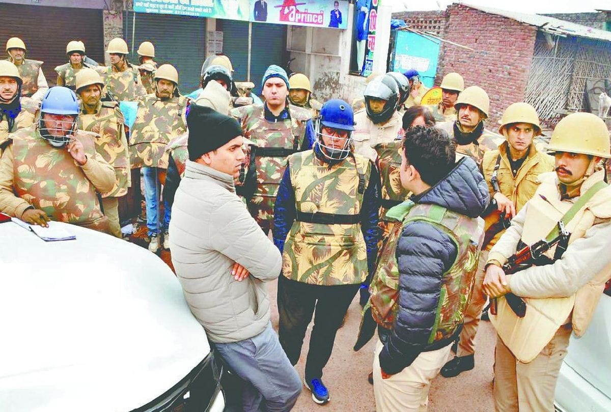 tension in Firozabad after violent protest over caa
