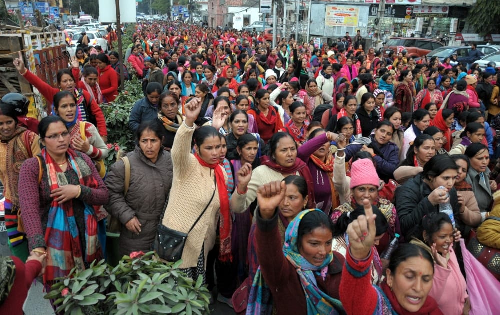 Police stopped the CM residence of Anganwadi workers