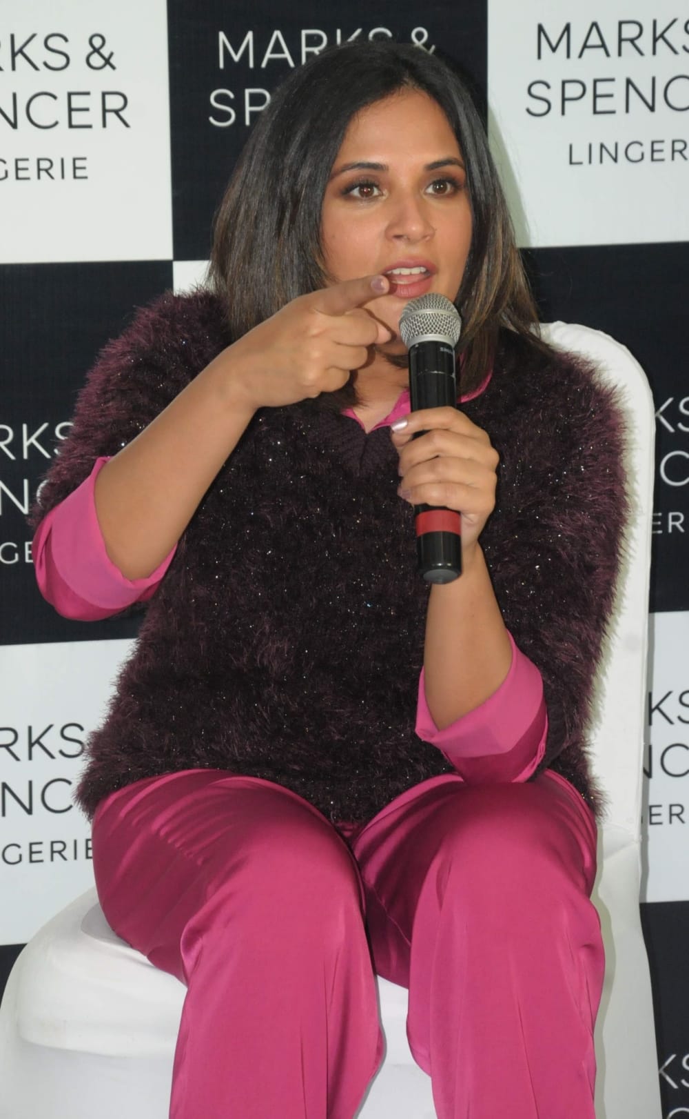 Actress Richa chadda Will make Bollywood Movies Now
