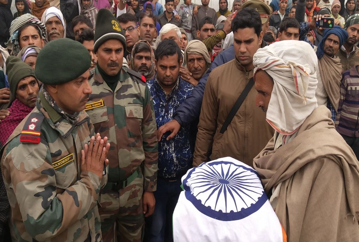 soldier Subhash's funeral with state honors in mathura
