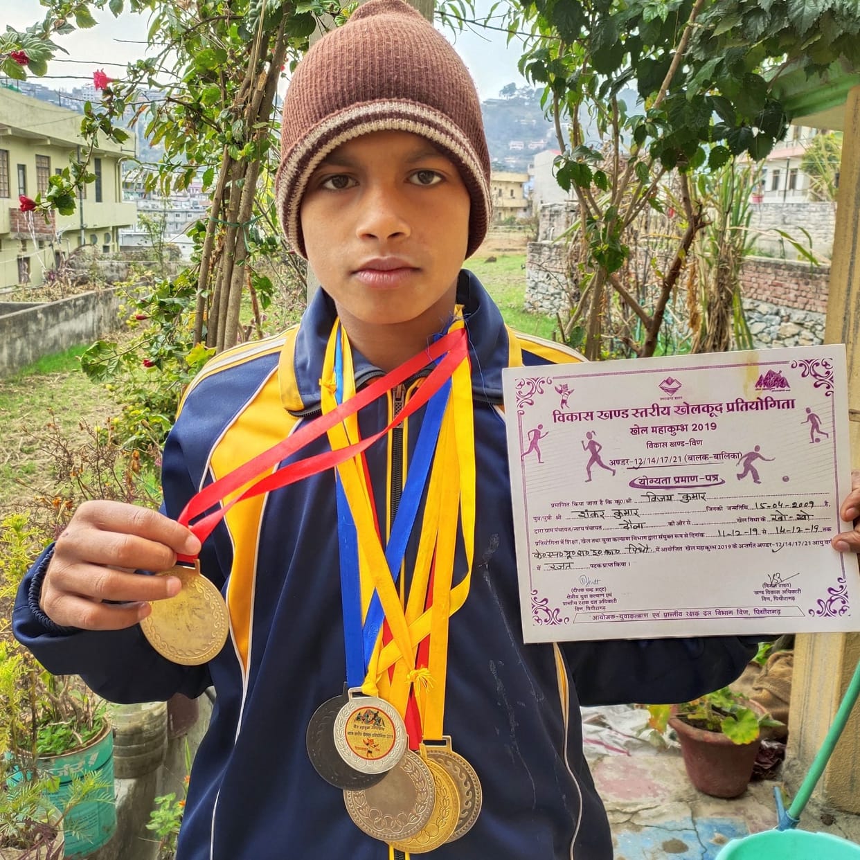 The child who cooked the dishes in the hotel won the gold medal