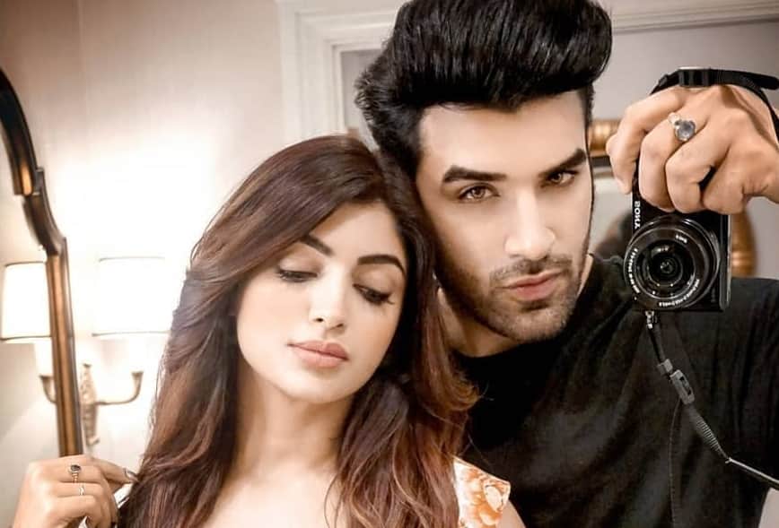 Bigg Boss 13 Paras Chhabra girlfriend Akanksha Puri says he has zero balance dependent On Me