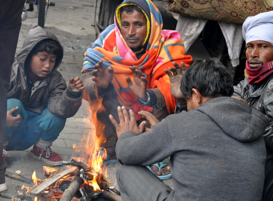 People stuck at 19 km per hour due to wind