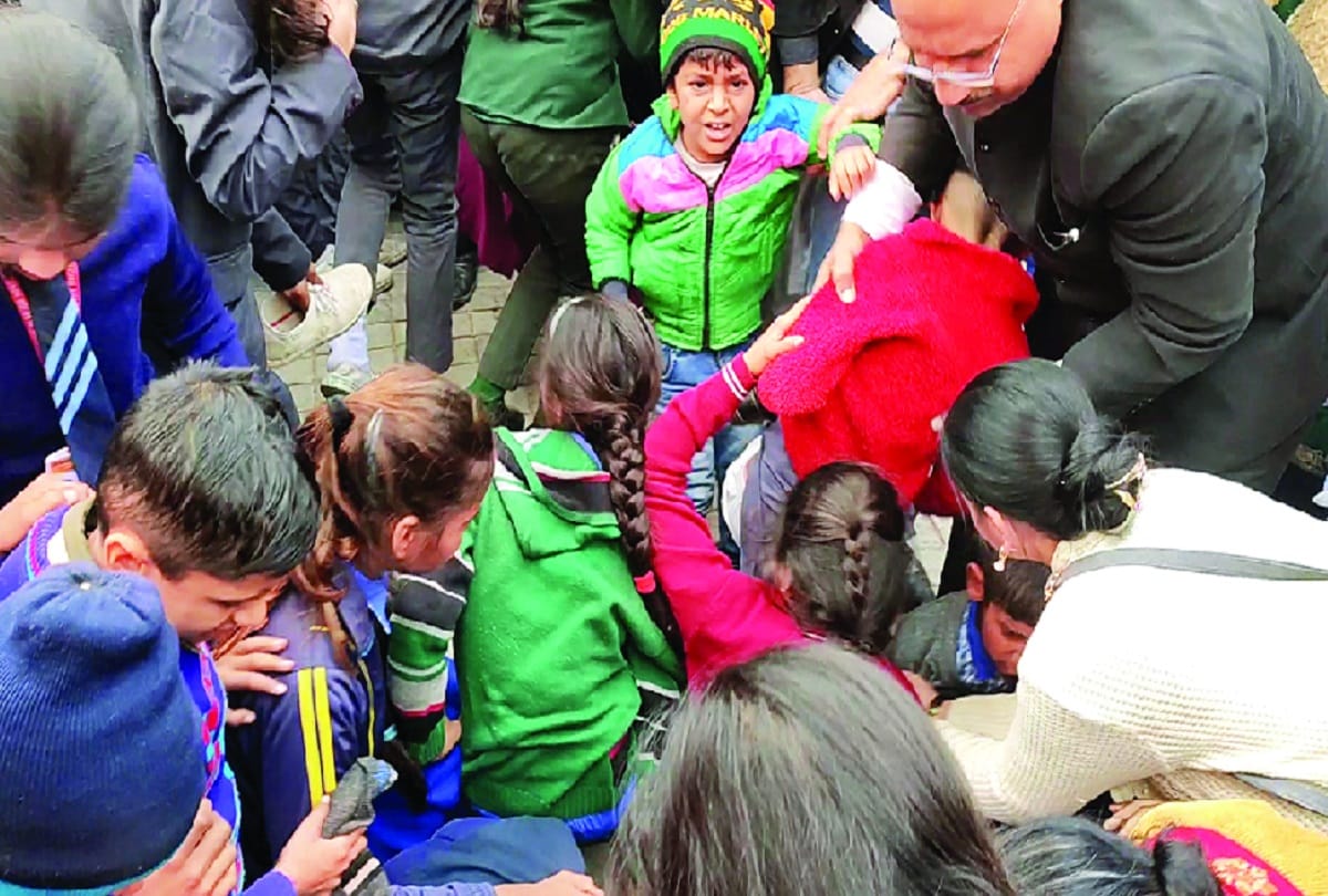 Panic in children's festival in gurugram six children injured