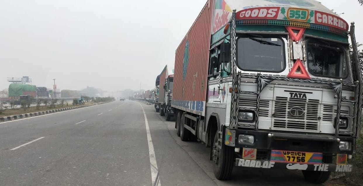Many vehicles clashed in dense fog, young man died