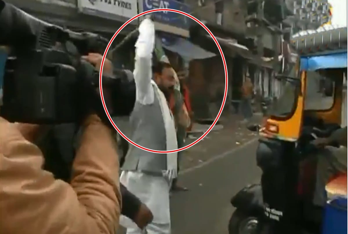 Bihar band Tejashwi Yadav removed bhagalpur RJD district president from post