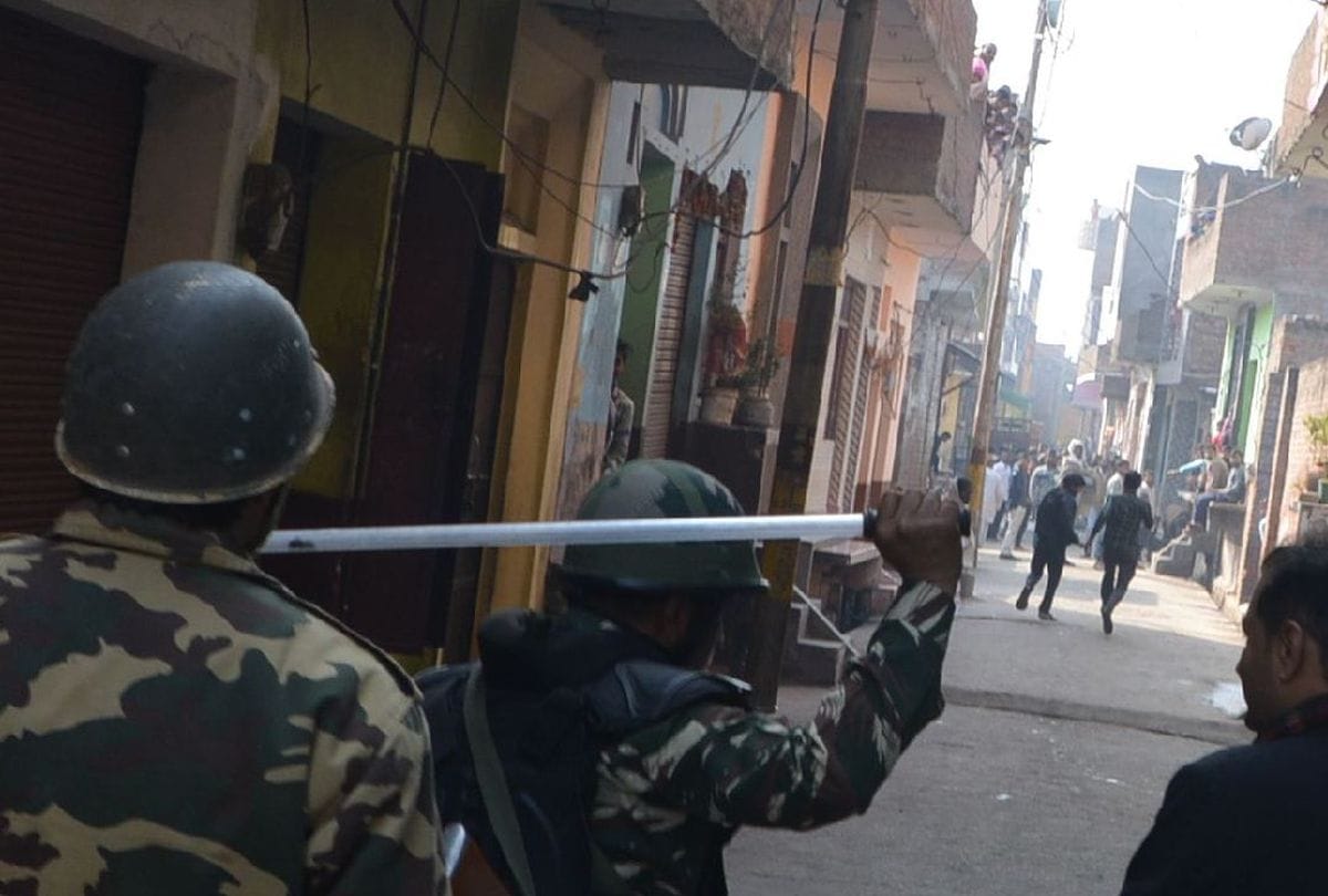 CRPF deployed in firozabad after violence over caa protests