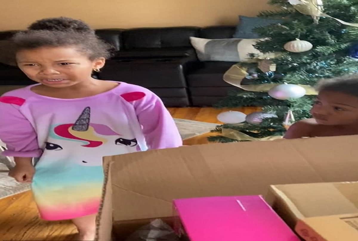 Mother claims her children spent $400 on toys by using ALEXA