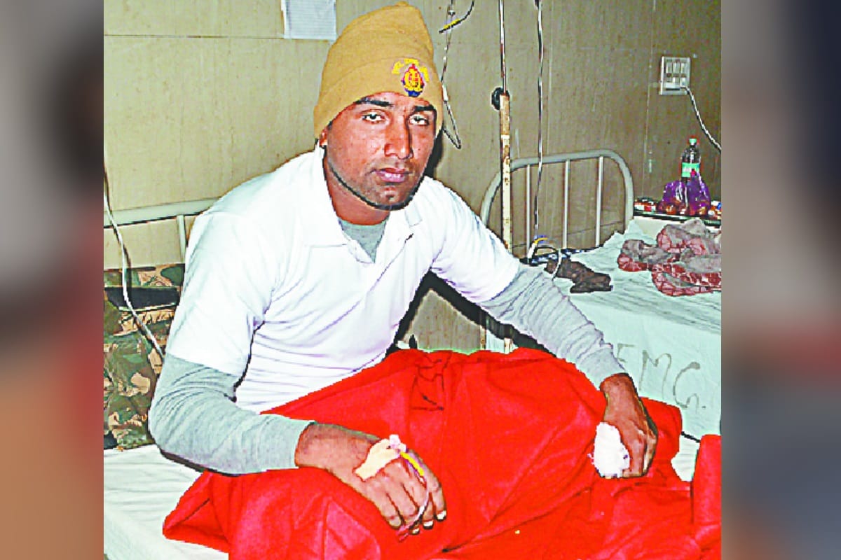 Meerut bawal, injured people told the real story of firing and fire CAA protest