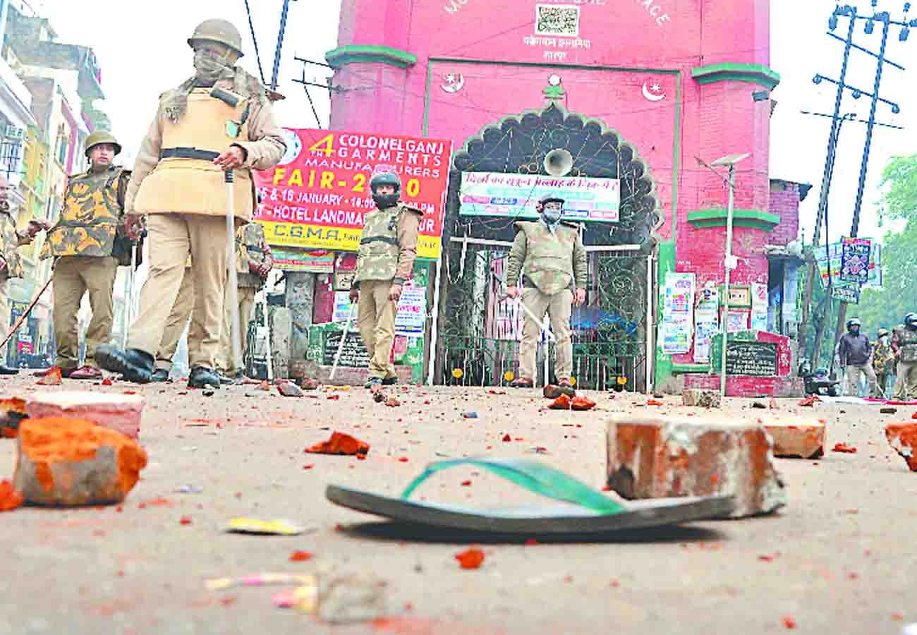 CAA Protest: ADG said violence and conversation together in Kanpur is not possible