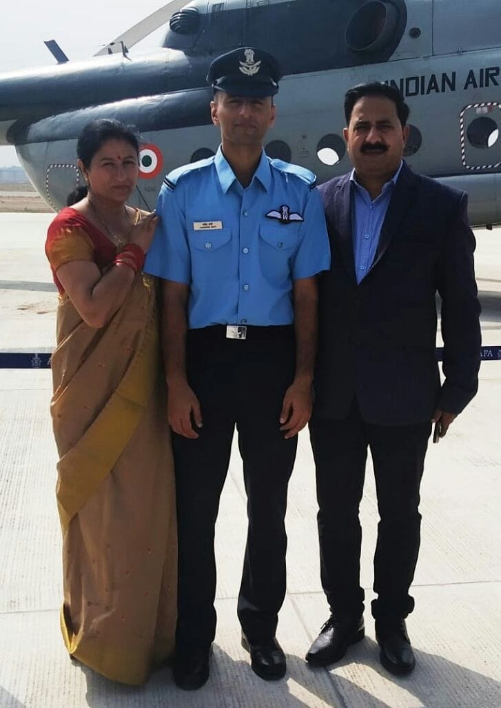 bhimtal boy harshal seti becomes flying officer in airforce