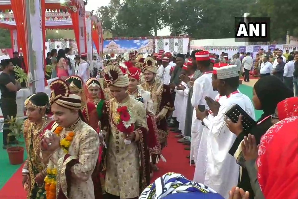 couples from different communities tied knot at mass marriage ceremony, state ministers were present