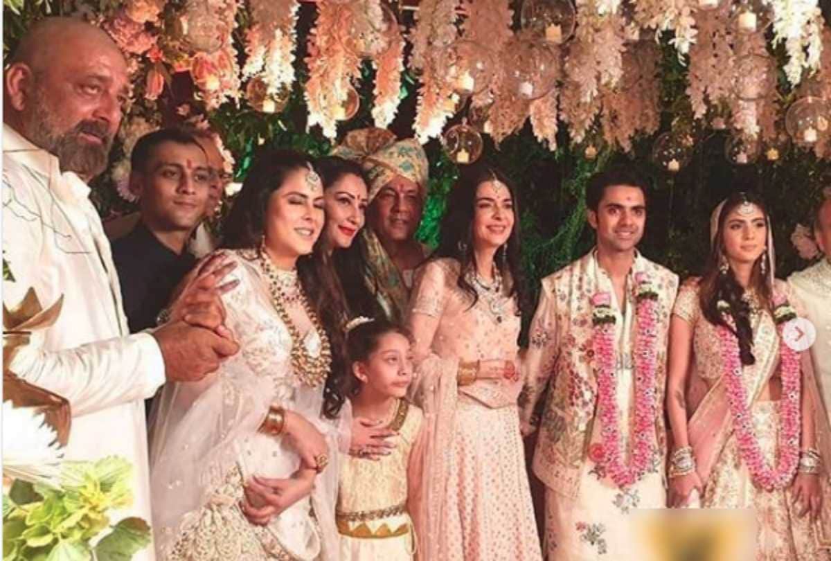 sanjay dutt and mayata dutt attend his niece kumar gaurav daughter siya wedding