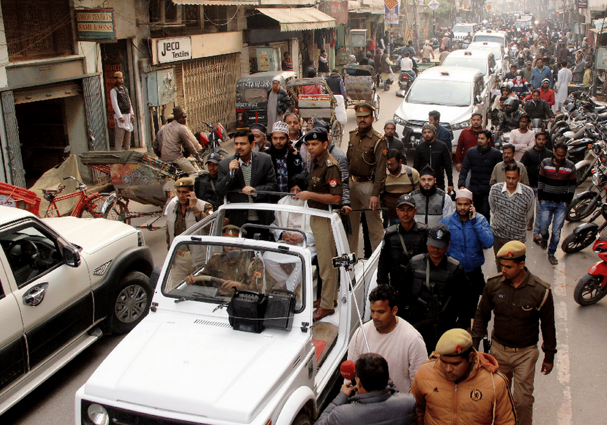 Shahar a kazi appealed for peace in varanasi to see caa nrc protest