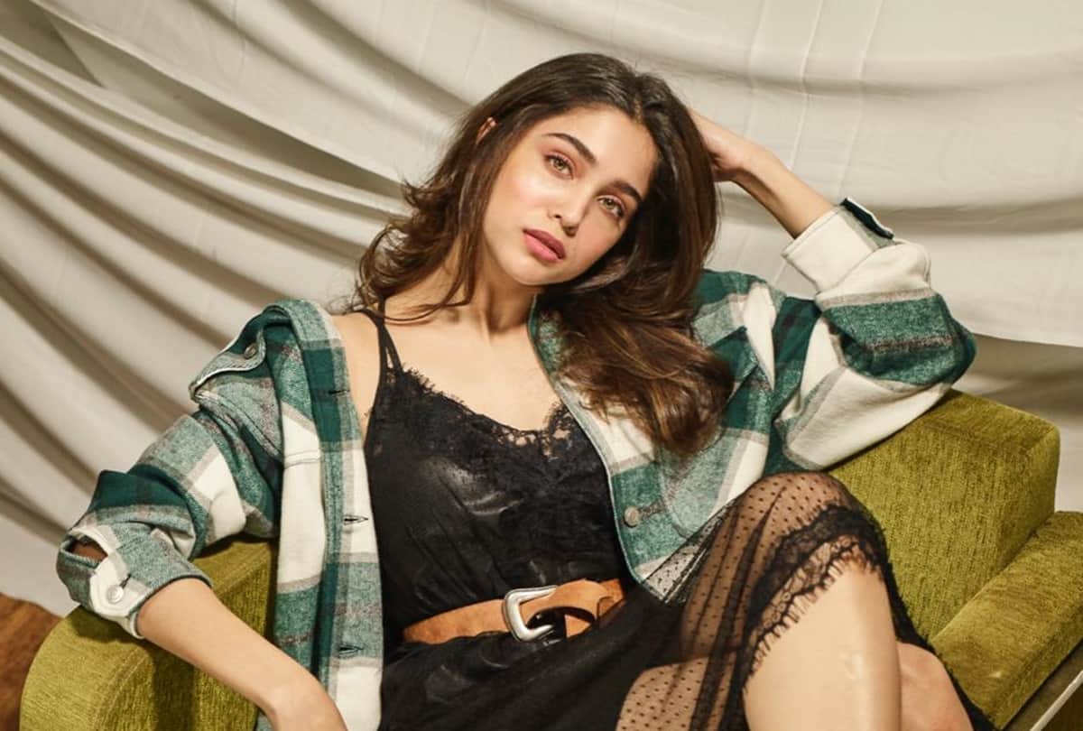 sharvari wagh will see in film bunty babli 2 interview with amar ujala