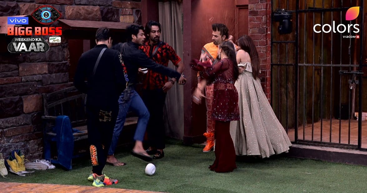 Bigg Boss 13 Aarti Singh fight with Rashami Desai over her relationship with Siddharth Shukla