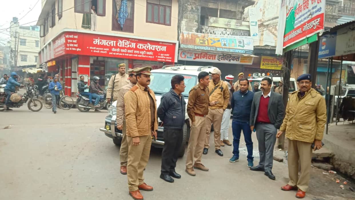 intelligence agencies report, foreign traders think big violence in yogi adityanath city gorakhpur
