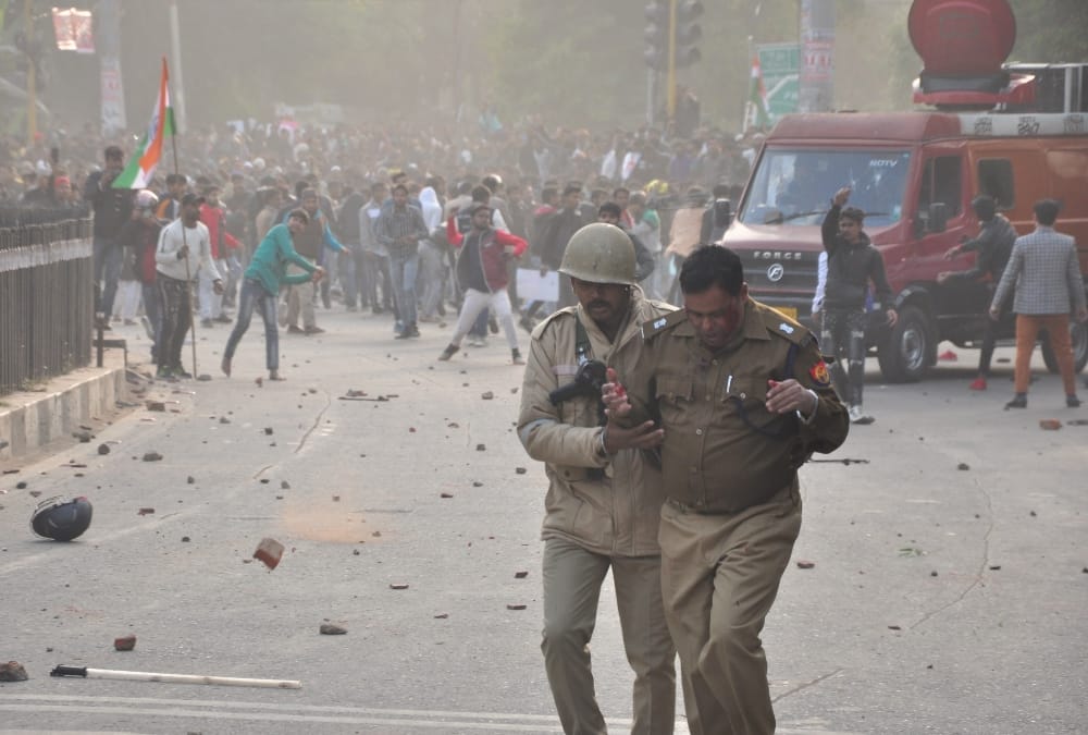 Citizenship Amendment Act 164 cases registered 880 arrested in UP