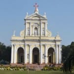 सेंट पीटर्स चर्च परिसर में स्थित अकबरी चर्च