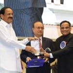 उपराष्ट्रपति ने दिया पुरस्कार