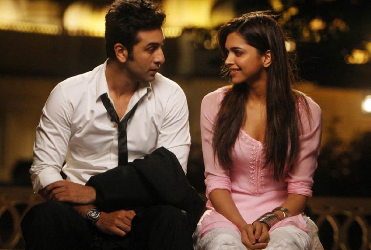 deepika padukone share photo with ranbir kapoor now ranveer singh reaction