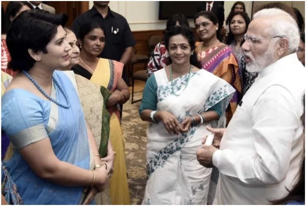 inspiring women story doctor anita awarded two times nari shakti samman