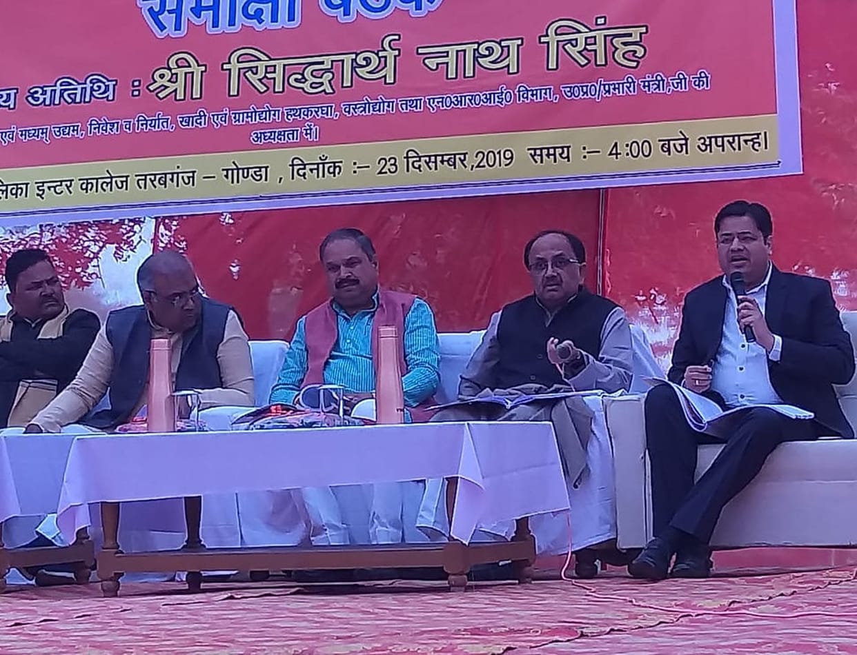 160 beneficiaries smiles after getting house key