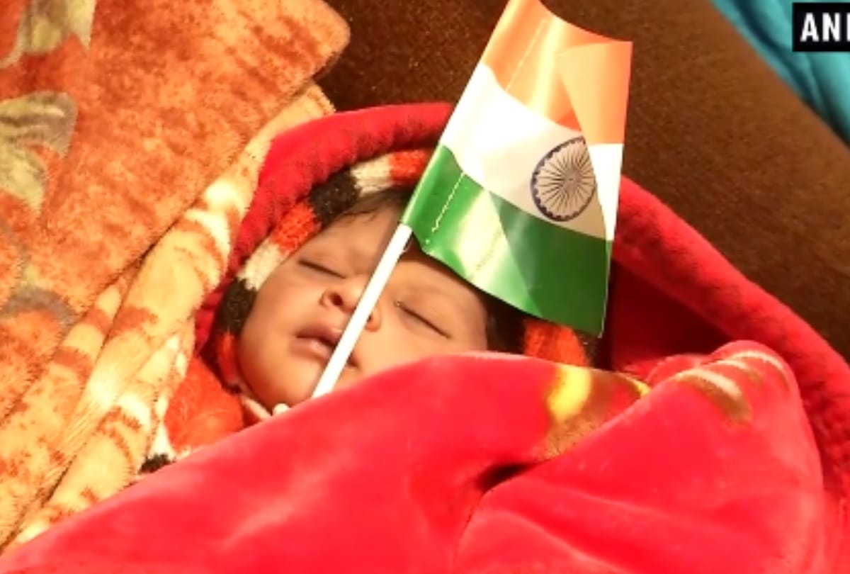 PM narendra modi talks about pakistani refugee girl born after CCA 2019 formation named Nagrikta