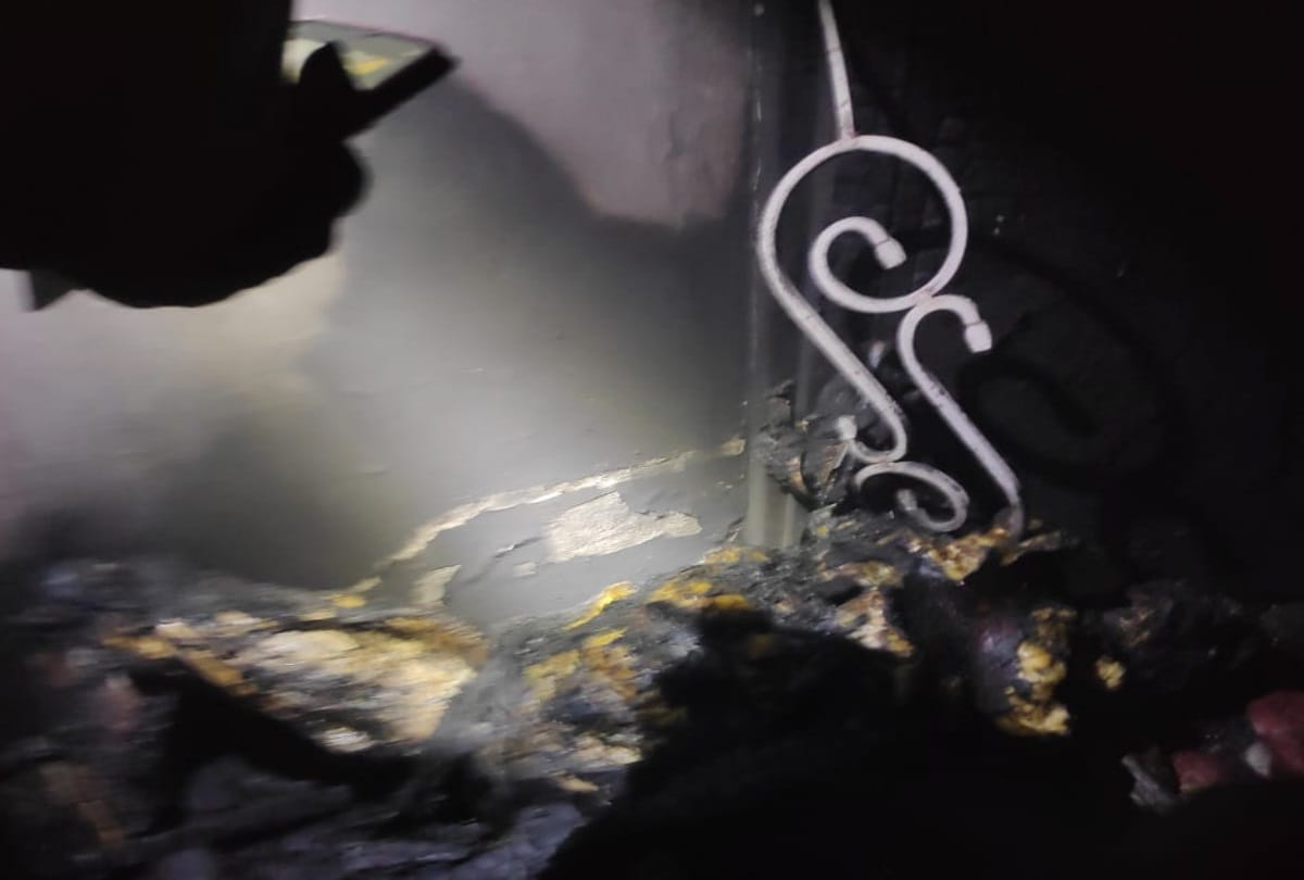 Delhi kirari fire 9 sleeping people died in powerful blaze in godown of 3 storey building photos