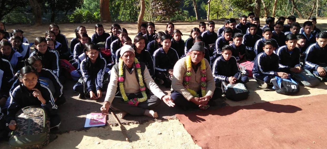Guardians lockout in GIC Khatway, strike begins