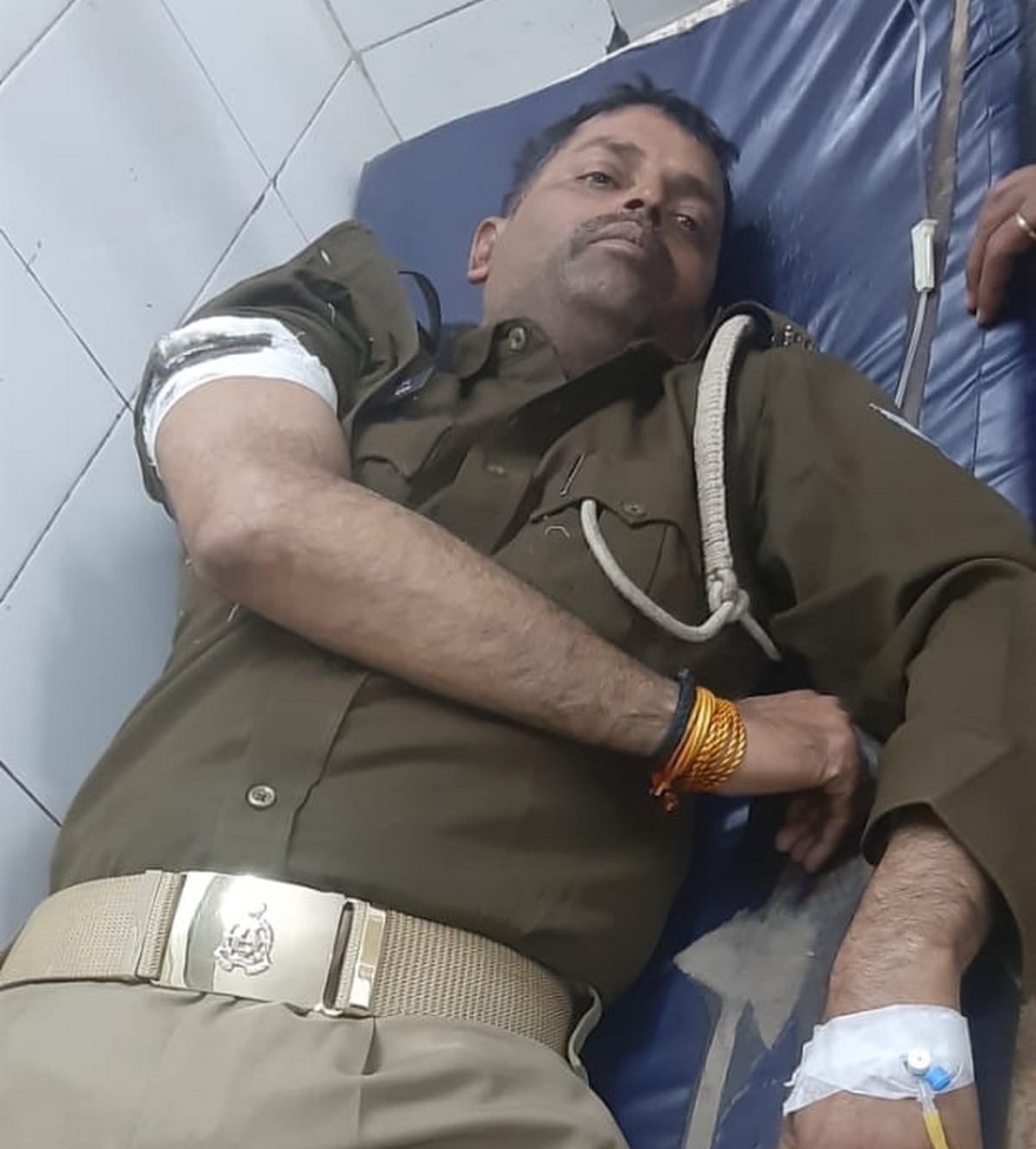 Police arrested one punks in encounter saraikhwaja jaunpur