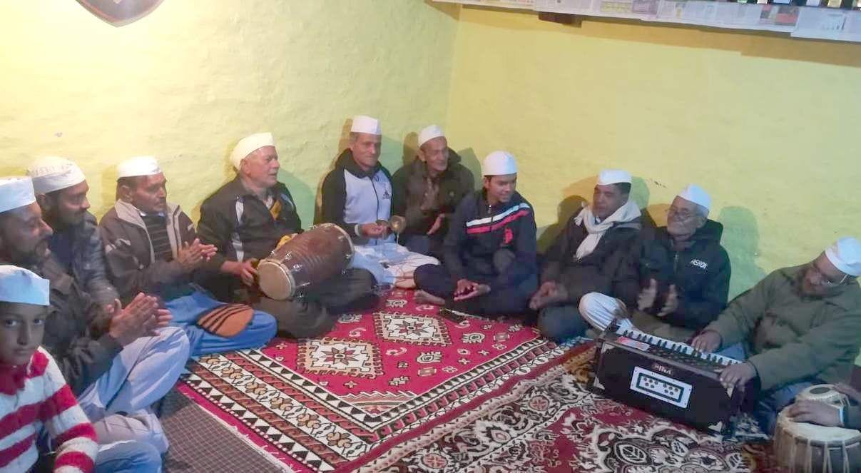pag ghungharoo baandh meera naachee re, giradhar kee muraliya baajee re