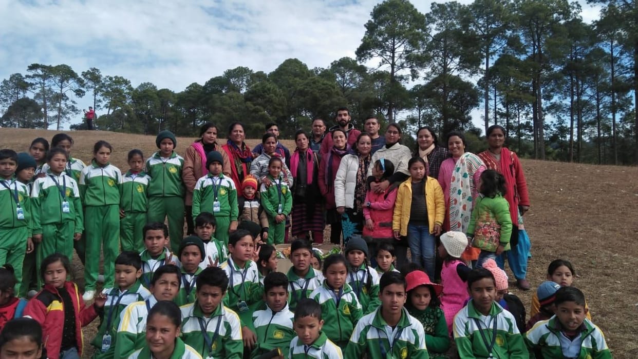 Children taught cleanliness lesson to tourists
