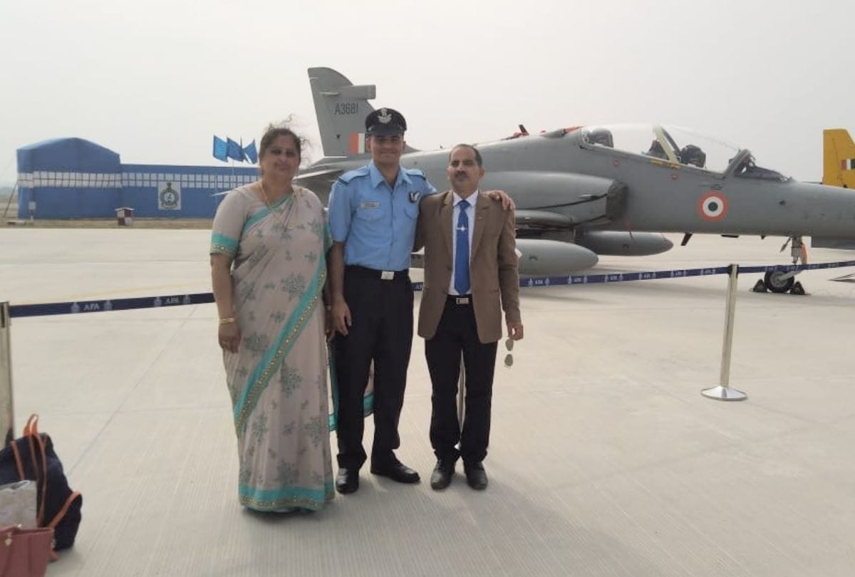 aashchit and aashish joins as flying officer in indian air force