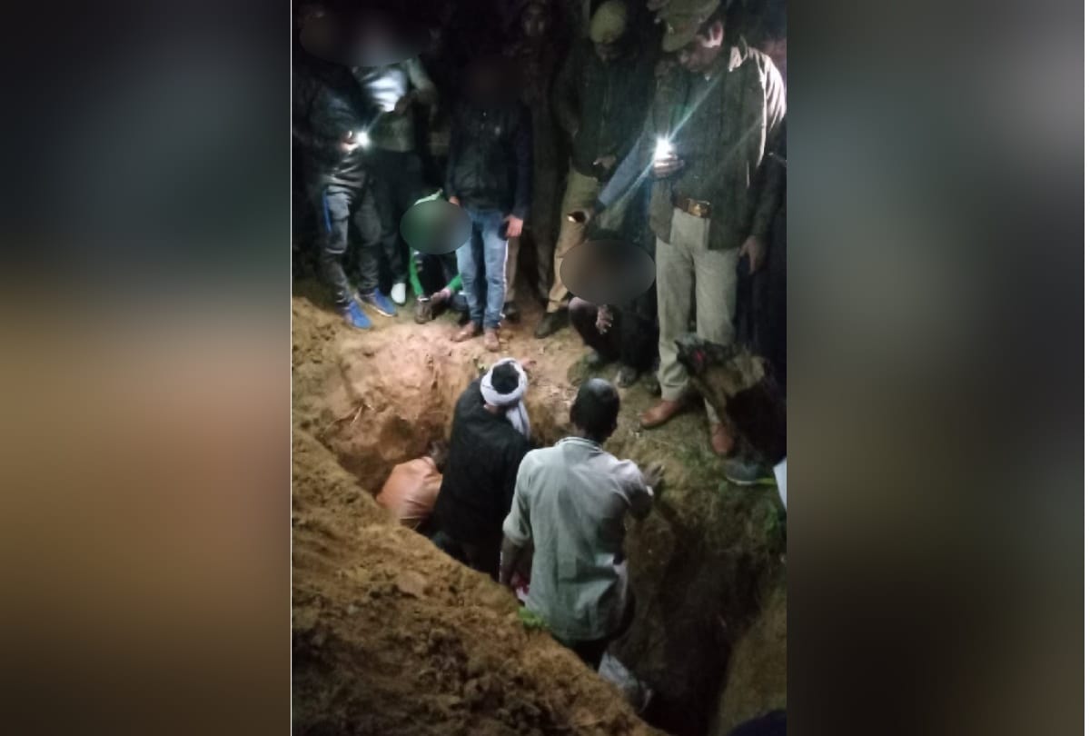 Unnao case Police forcibly took away dead body of Sexual Harassment victim