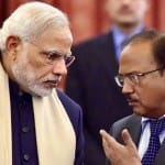 नरेंद्र मोदी-अजीत डोभाल (फाइल फोटो)