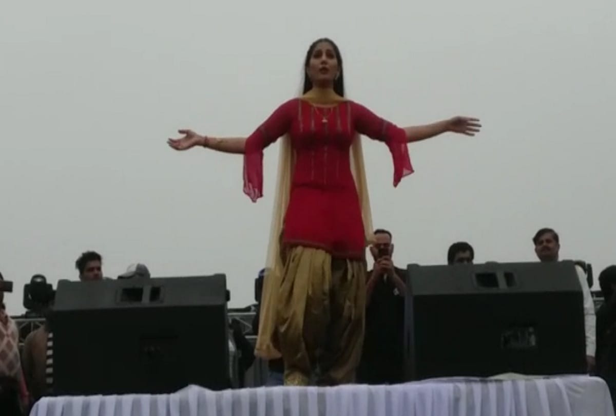 Haryanvi singer and dancer Sapna Chaudhary car Accident in gurugram