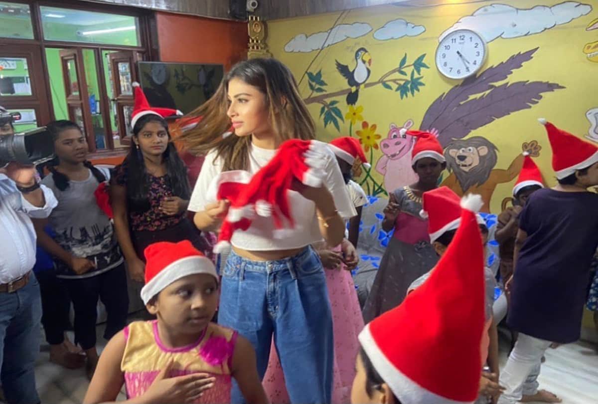 Mouni Roy Celebrate christmas With HIV-afflicted kids at NGO