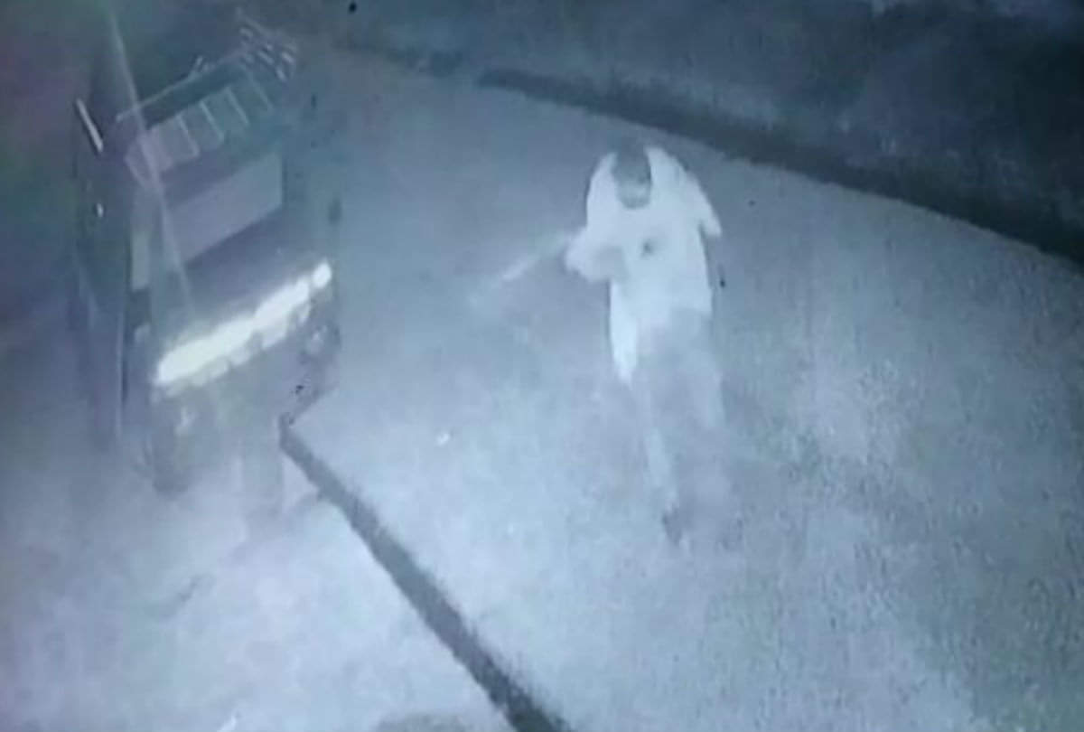 girl murder after sexual harrasment in agra