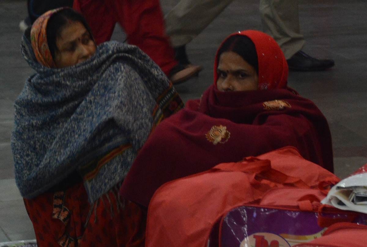 lack of facilities at charbagh railway station