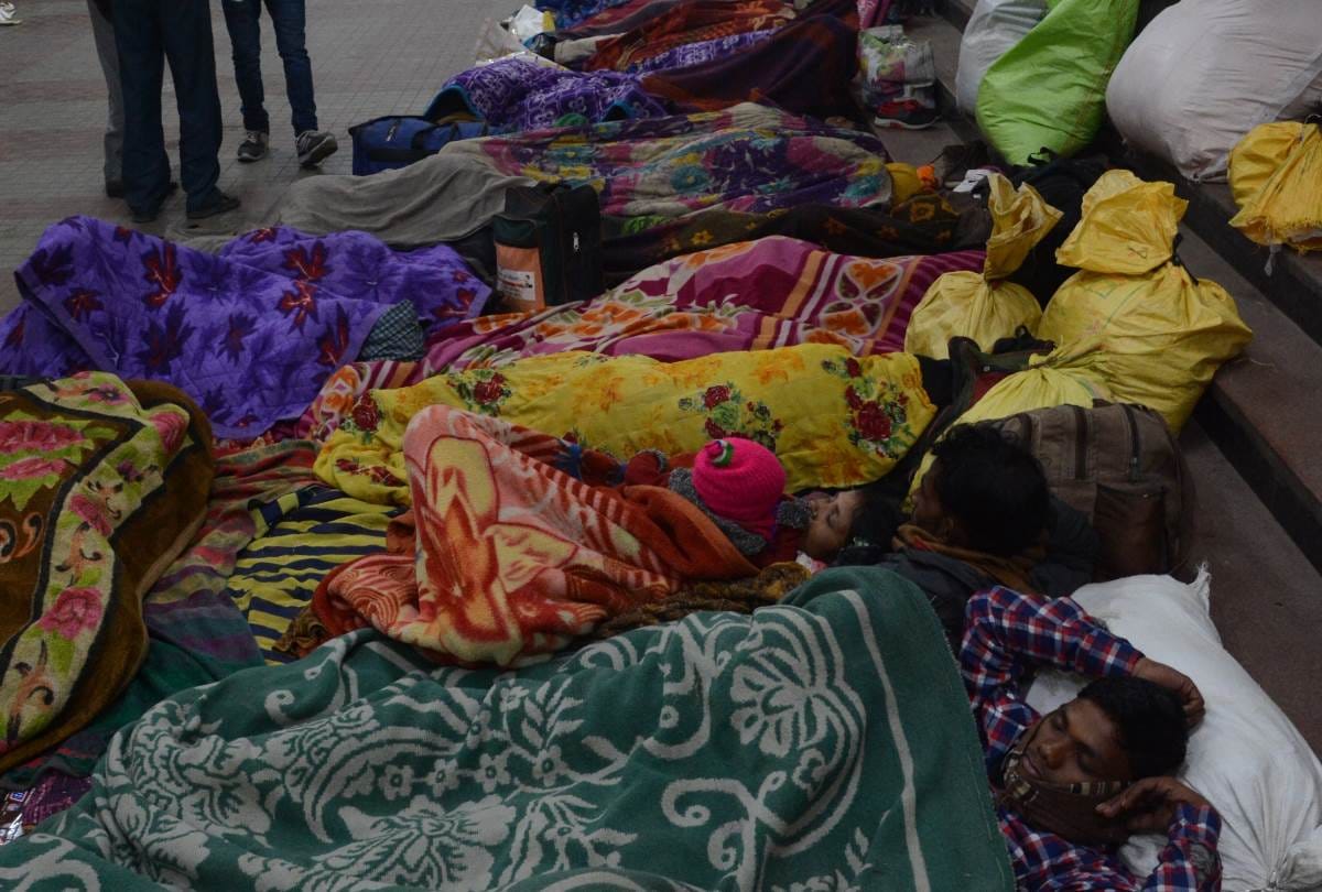 lack of facilities at charbagh railway station