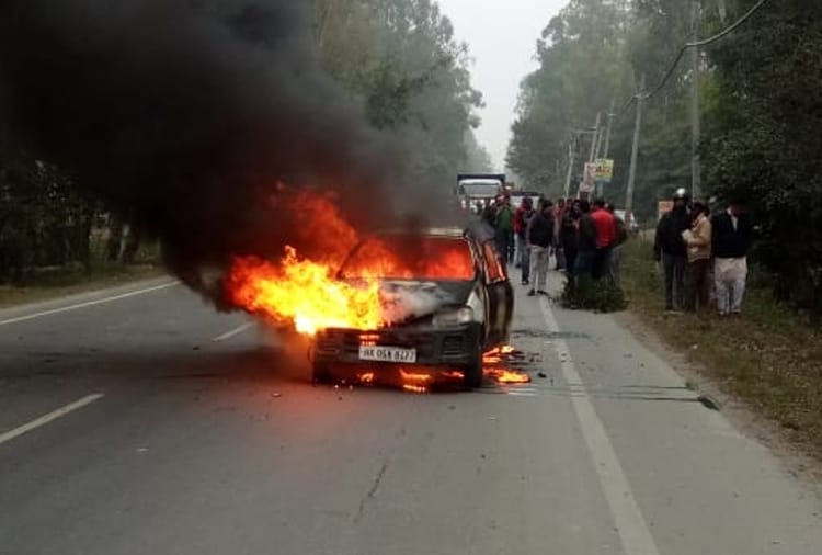 Fire breaks out in running Car, one person burn alive in Kurukshetra