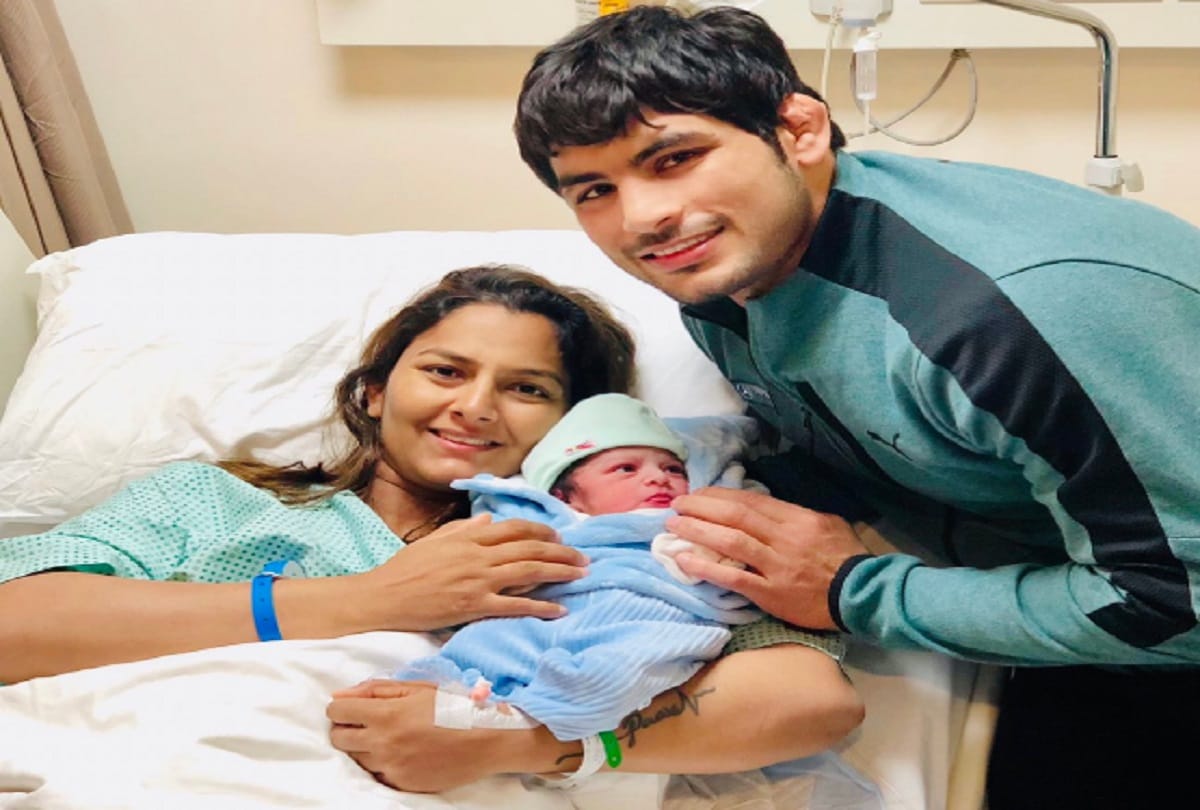 Indian wrestler and olympian Geeta Phogat give birth to a child share his pictures on twitter