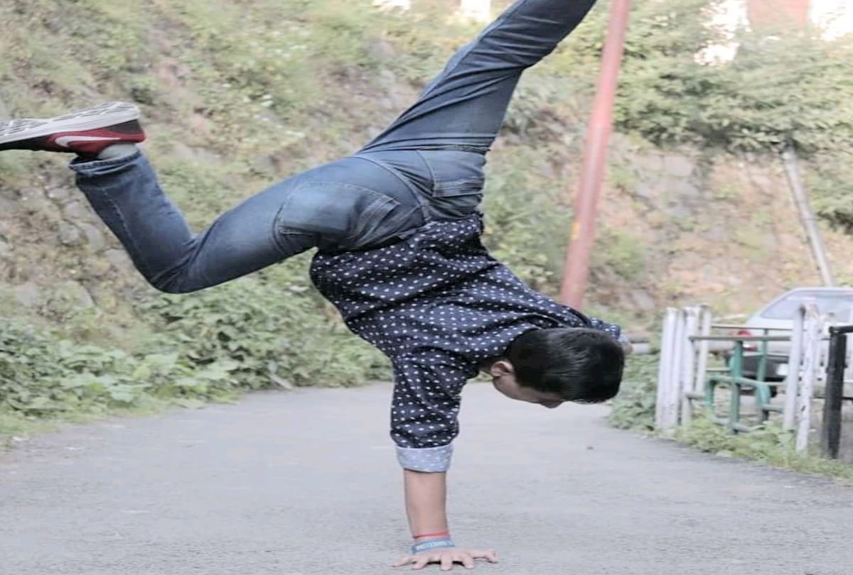 Harsh started yoga from fifth grade, now made in Guinness World Record