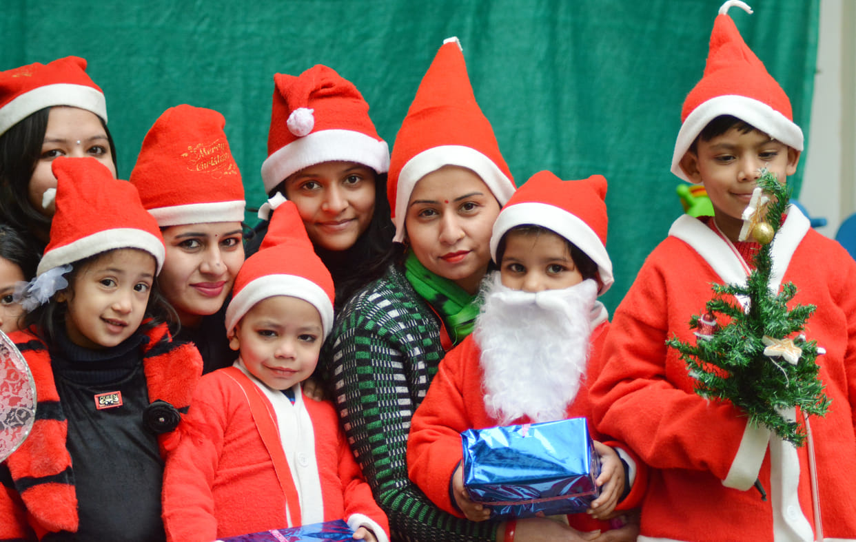 Children celebrated Christmas in school