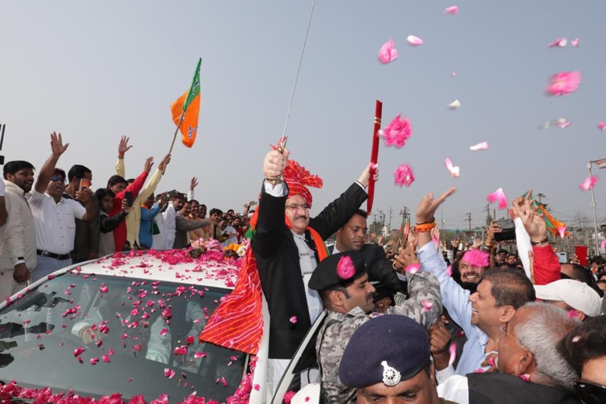 JP Nadda shows sword and stop his car in one place, MP administration is investigating matter