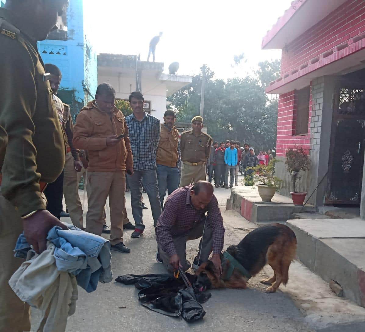 boy murder in kushinagar, dog recognized the sniffer house, who killed it!